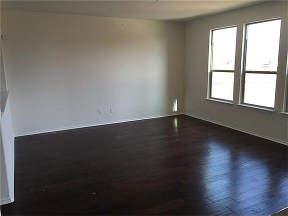 4th image of 280 Bowie Dr