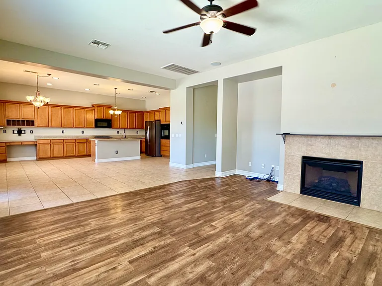 1356 E Lovebird Ct — Photo 8