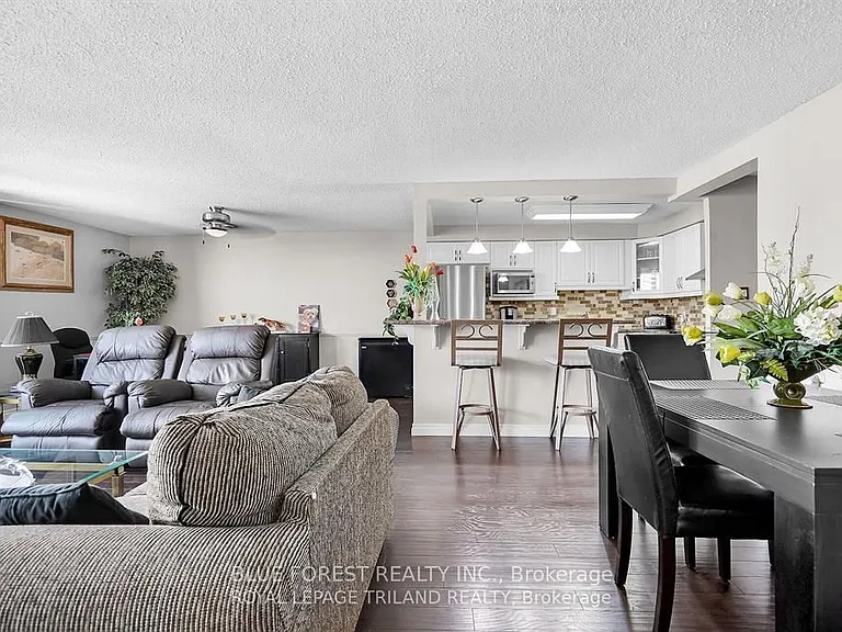363 Colborne St #1006 — Photo 11