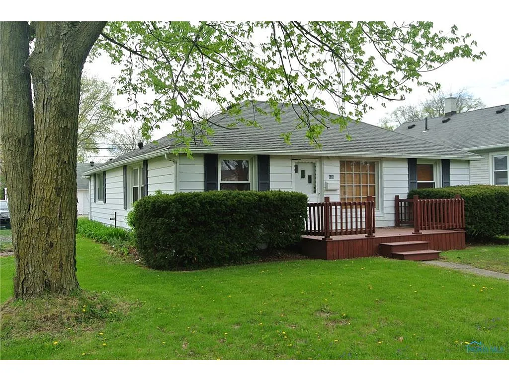 426 Sackett St photo 1