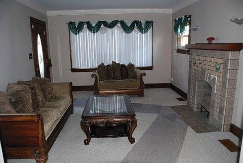 2nd image of 1731 Avonlea Ave