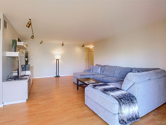 4th image of 460 S Marion Pkwy APT 653