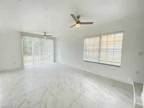 1130 Washington Palm Loop Photo 1