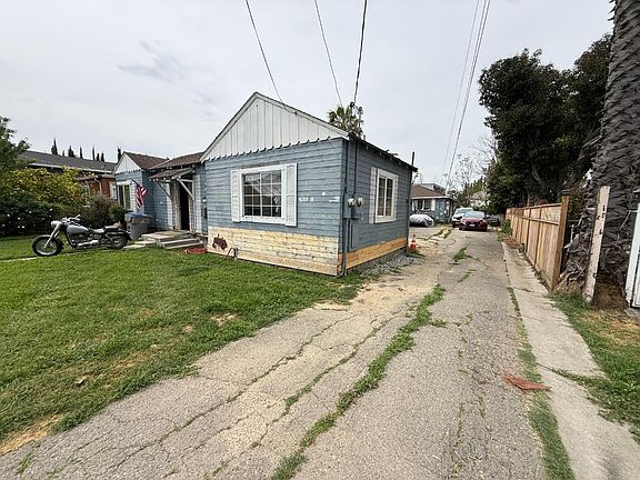 2nd image of 581 Illinois Ave