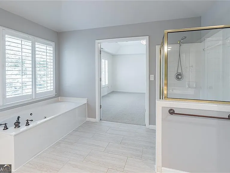 5491 Oxford Chase Way — Photo 35