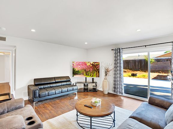 2nd image of 2734 Abeto Ave