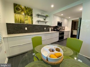 2269 Wheelwright Ct, Reston, VA 20191