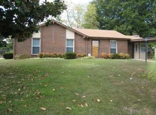 6099 Landover Cir, Morrow, GA 30260