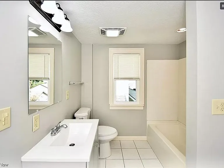 600 Columbus Ave NW — Photo 7