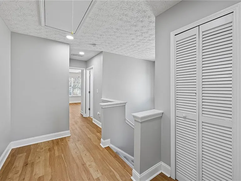 6616 Splashwater Dr — Photo 21