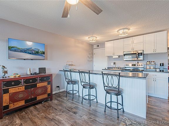 3rd image of 291 Southwood Shores Cir #1C
