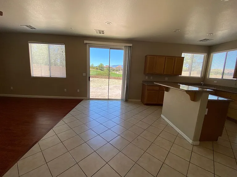 489 Foster Springs Rd — Photo 4