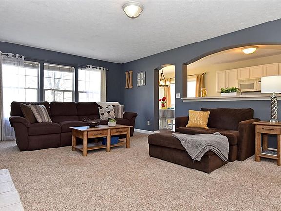 3rd image of 2053 Darrow Lake Dr