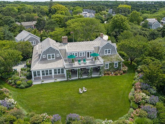 5th image of 8 Monomoy Rd