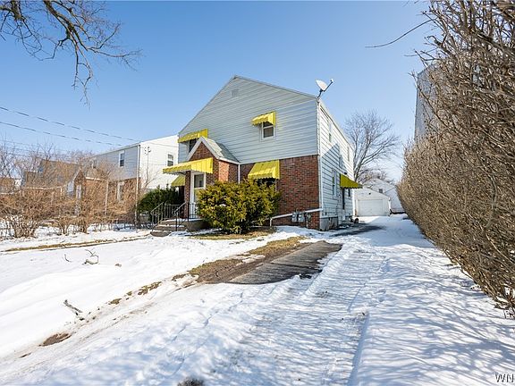 4th image of 251 Springville Ave