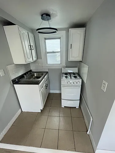 85 Astor St #B2 Photo 1