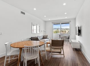 Ecco Lexington, Los Angeles, CA 90038