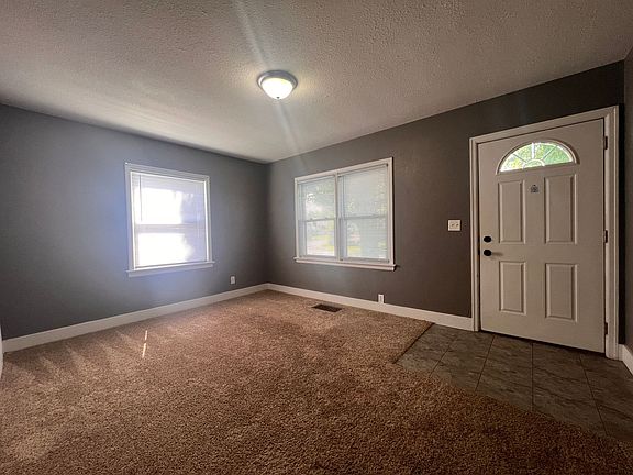 2nd image of 708 W 31st St