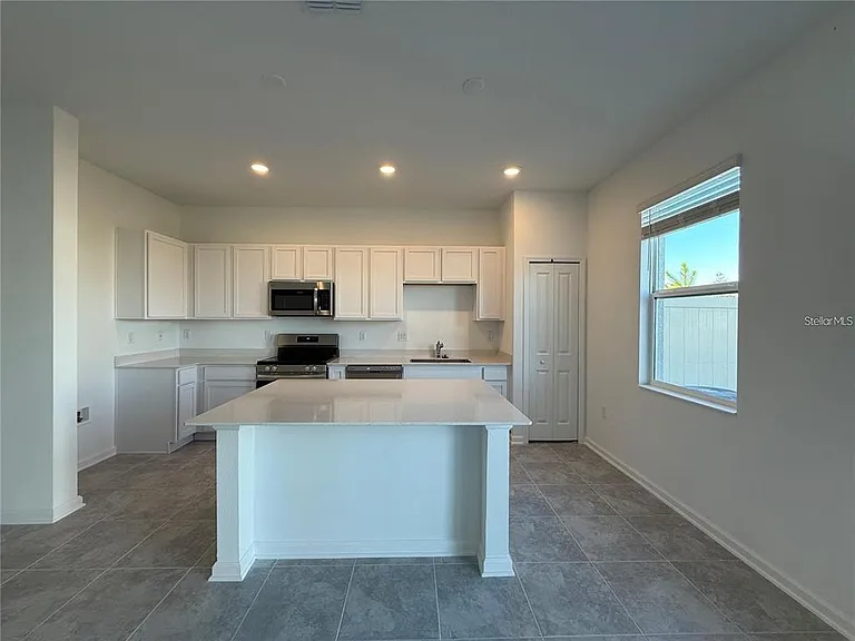 2533 Skyline Loop — Photo 5