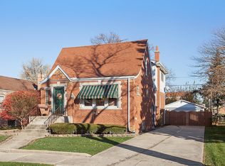 10005 S Spaulding Ave, Evergreen Park, IL 60805