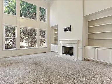5th image of 315 Commons Gate Ct