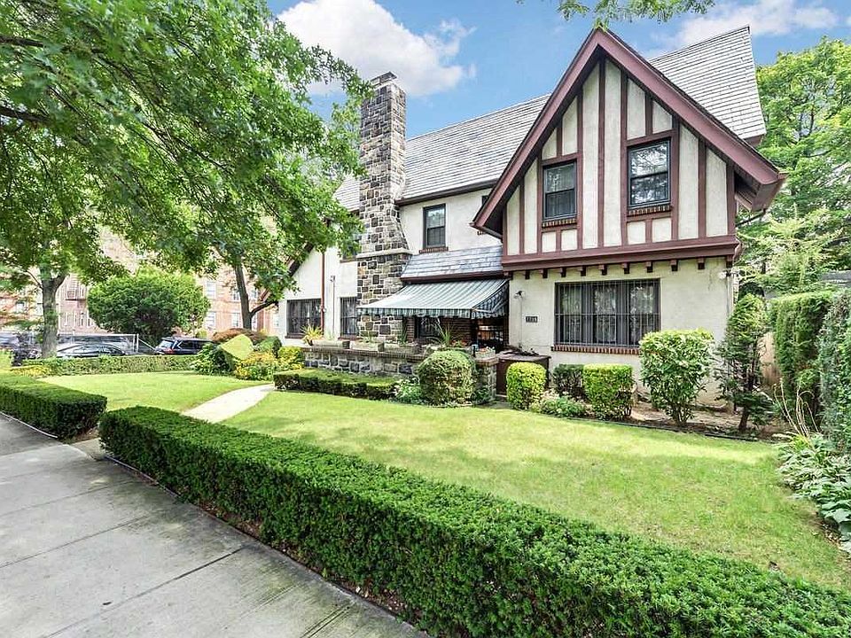 1st image of 7709 Kew Forest Ln