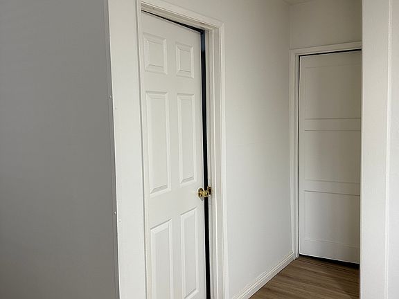 3rd image of 3918 Velma Ave #3