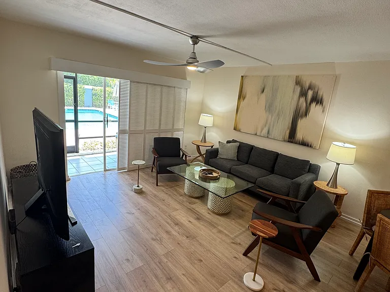 612 NE 20th Ave #2 — Photo 6
