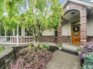 1411 Crestview Dr, Camano Island, WA 98282