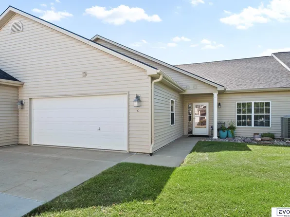 13910 Tregaron Ridge Rd APT C, Bellevue, NE 68123
