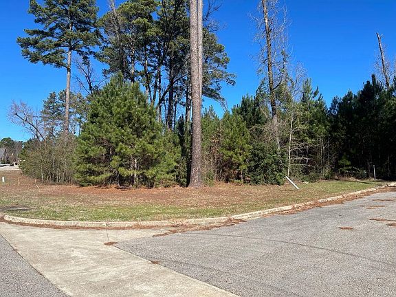 5th image of 2101 Montague Way
