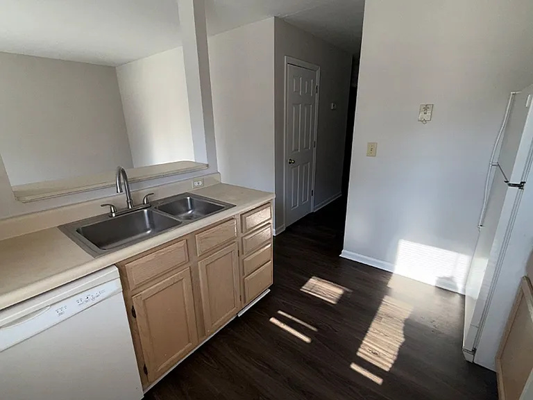 3227 Bishop St — Photo 24