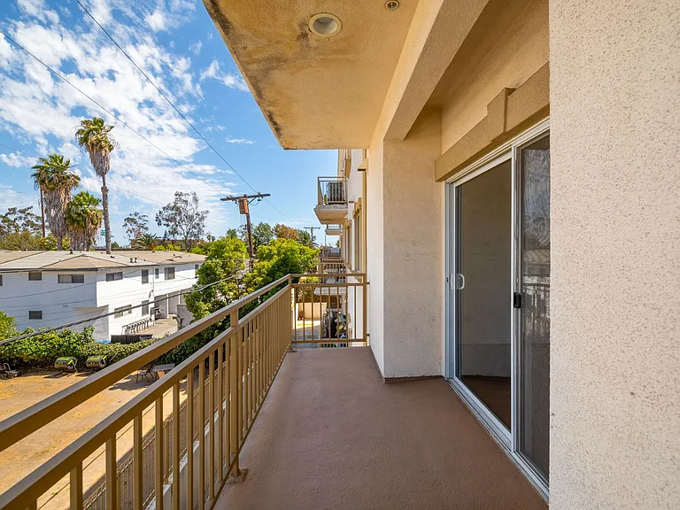 3328 Oakhurst Ave — Photo 18