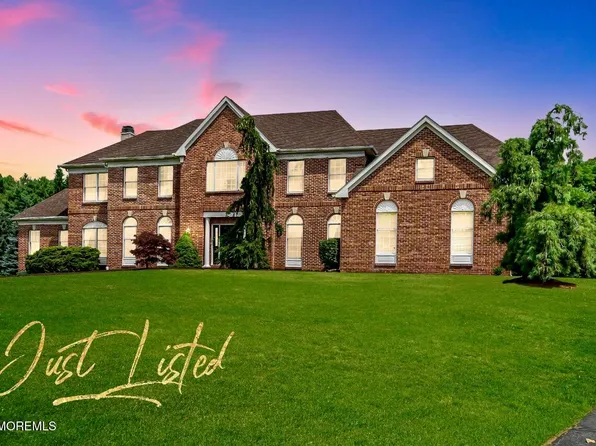 13 Turtle Hollow Drive, Manalapan, NJ 07726