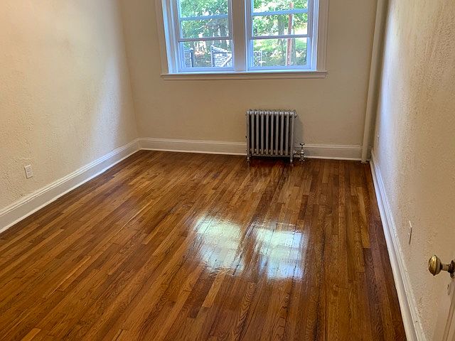 1st image of 70 Chiswick Rd APT 3