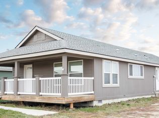 5606 Lukenbill Ave, Williston, ND 58801