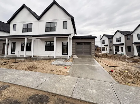 2827 Foxglove Ln, Kentwood, MI 49512