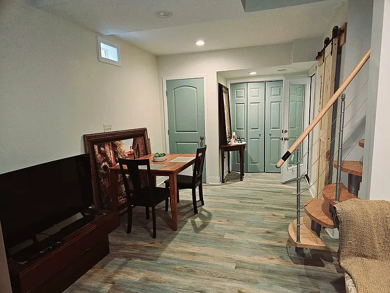 Ridgecrest Ln — Photo 8