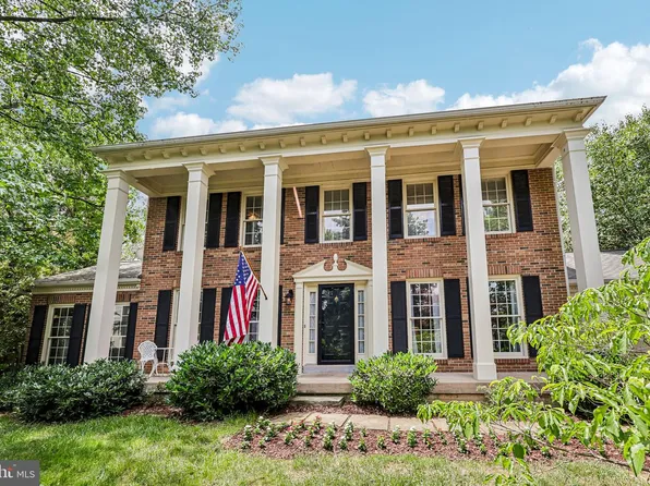 21341 Thimbleweed Ct, Ashburn, VA 20147