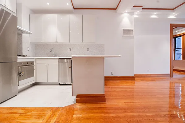 Rented by WAM Partners - William Moses Co. | media 15