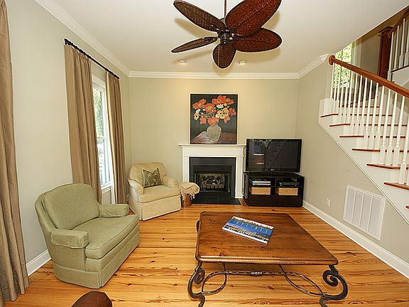 3rd image of 4105 E Amy Ln
