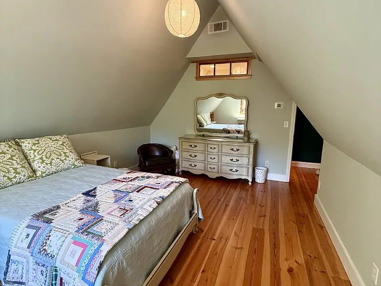 738 Boulevard — Photo 27