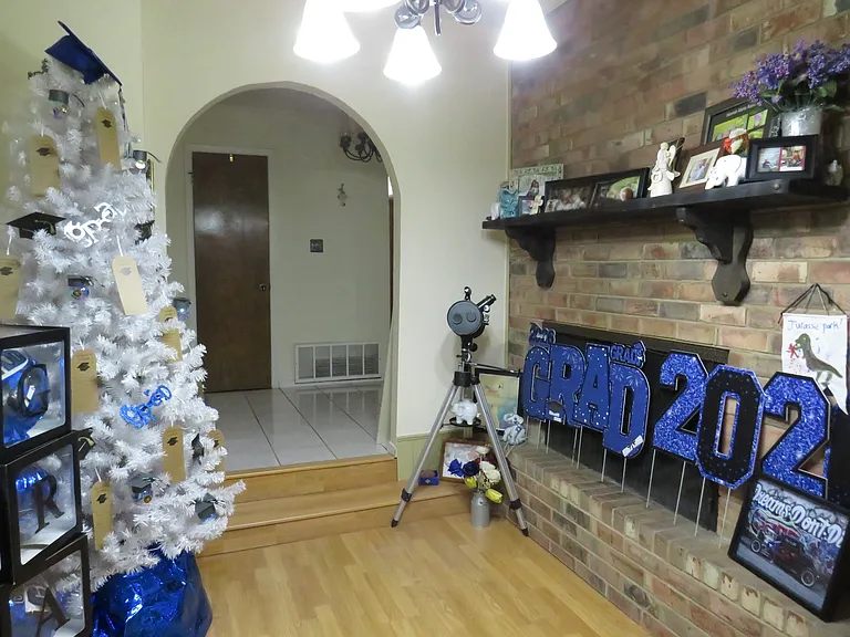 3308 Spring Valley Dr — Photo 9
