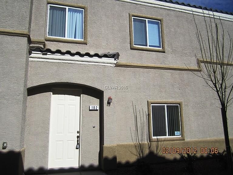 1st image of 6320 Desert Leaf St #3