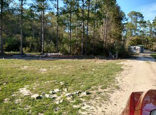 104 Plum Ave, Freeport, FL 32439
