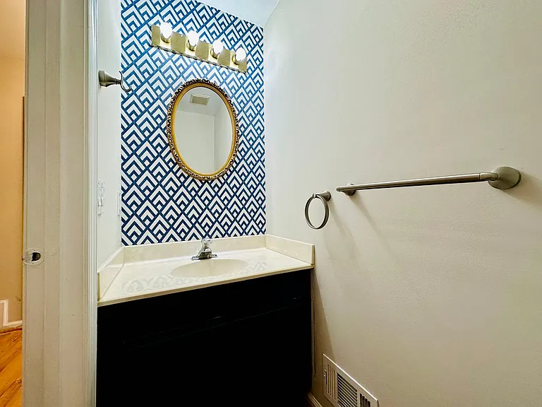4 Abbey Bridge Ct — Photo 15