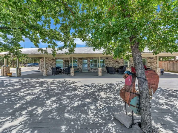 566 Selma Rd, Bowie, TX 76230