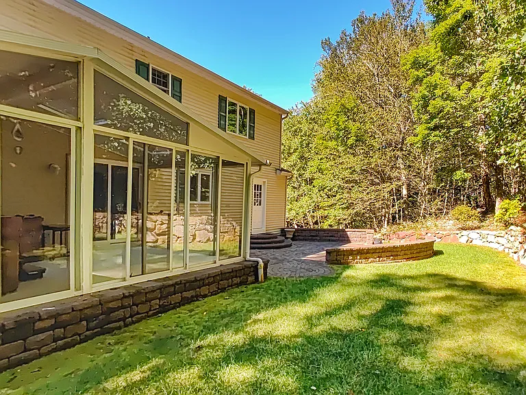 281 Kinnelon Rd — Photo 10