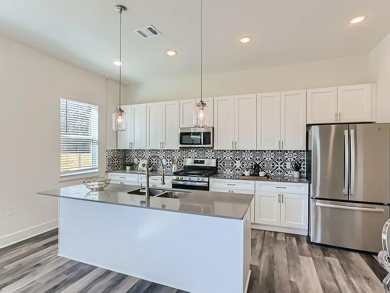Breakfast bar, dining area and kitchen
