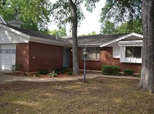 1211 Wildwood Dr, Arlington, TX 76011